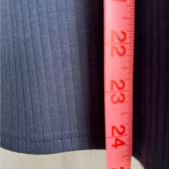 J. Crew Navy and Cream Ribbed Polo M - Picture 3 of 5